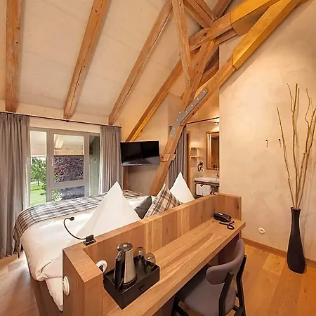 بيت ريفي Almrefugio 4*