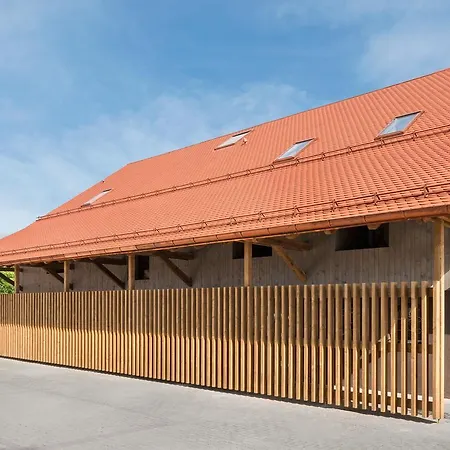 여관 Almrefugio 4*