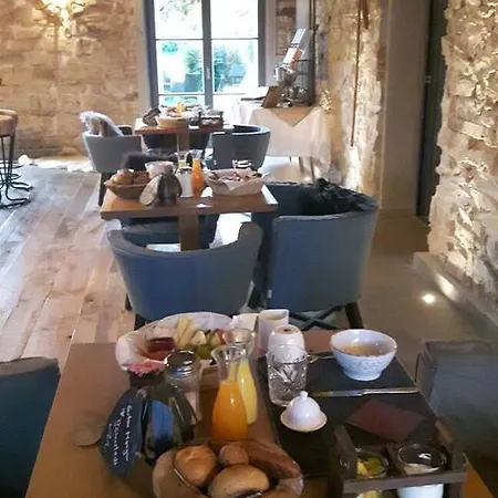 Almrefugio 여관 노이막트인더오버팔츠